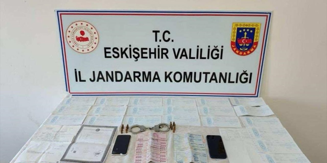 Eskişehir'de kara para aklama operasyonunda 3 şüpheli tutuklandı