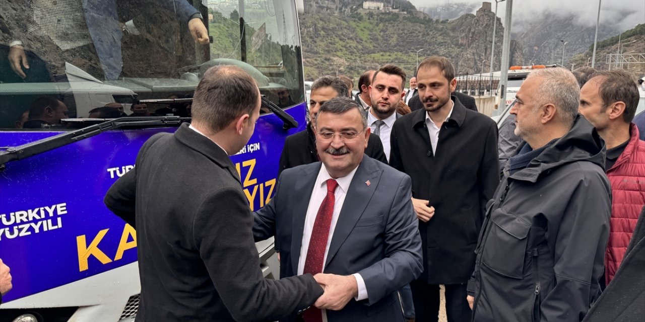 AK Parti Artvin Belediye Başkan adayı Kocatepe, kentte coşkuyla karşılandı