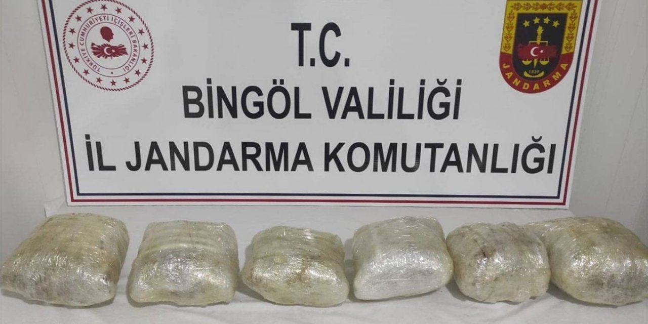 Bingöl'de 4 kilogram esrar ele geçirildi