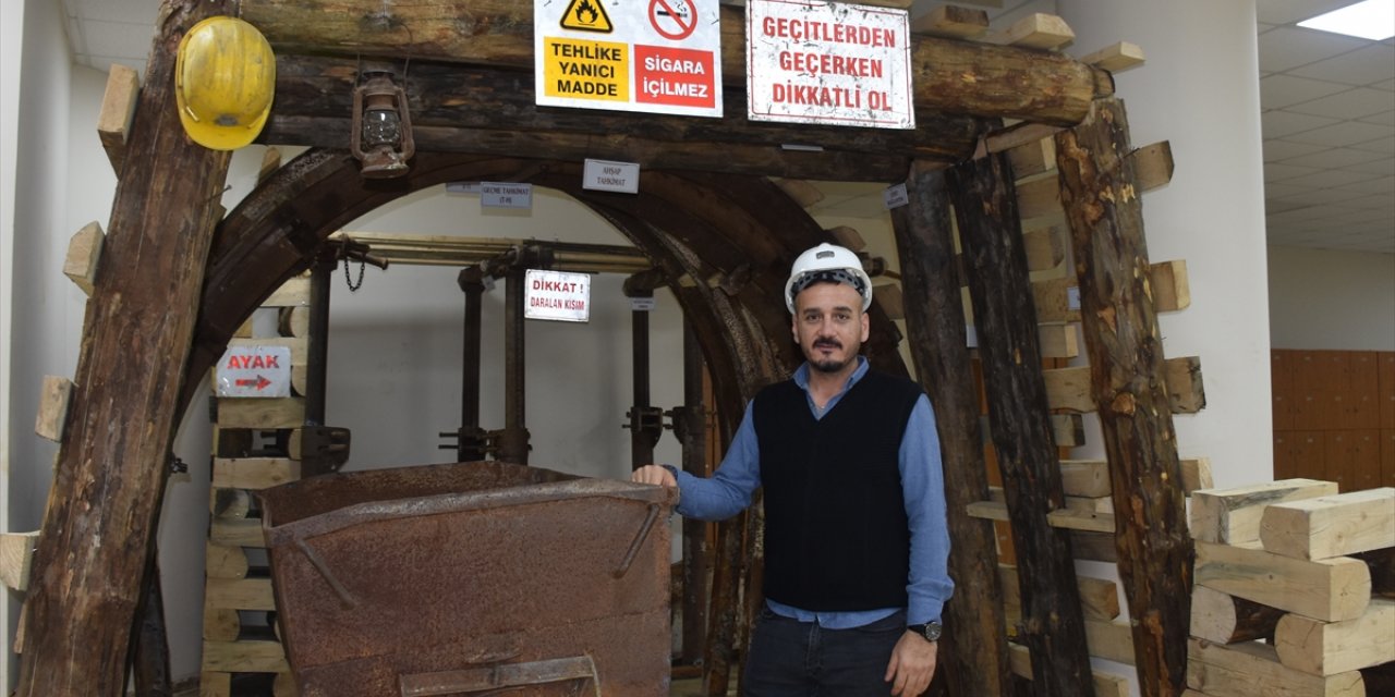 Bir dönem çalıştığı maden ocağında mühendis olmak için üniversite okuyor