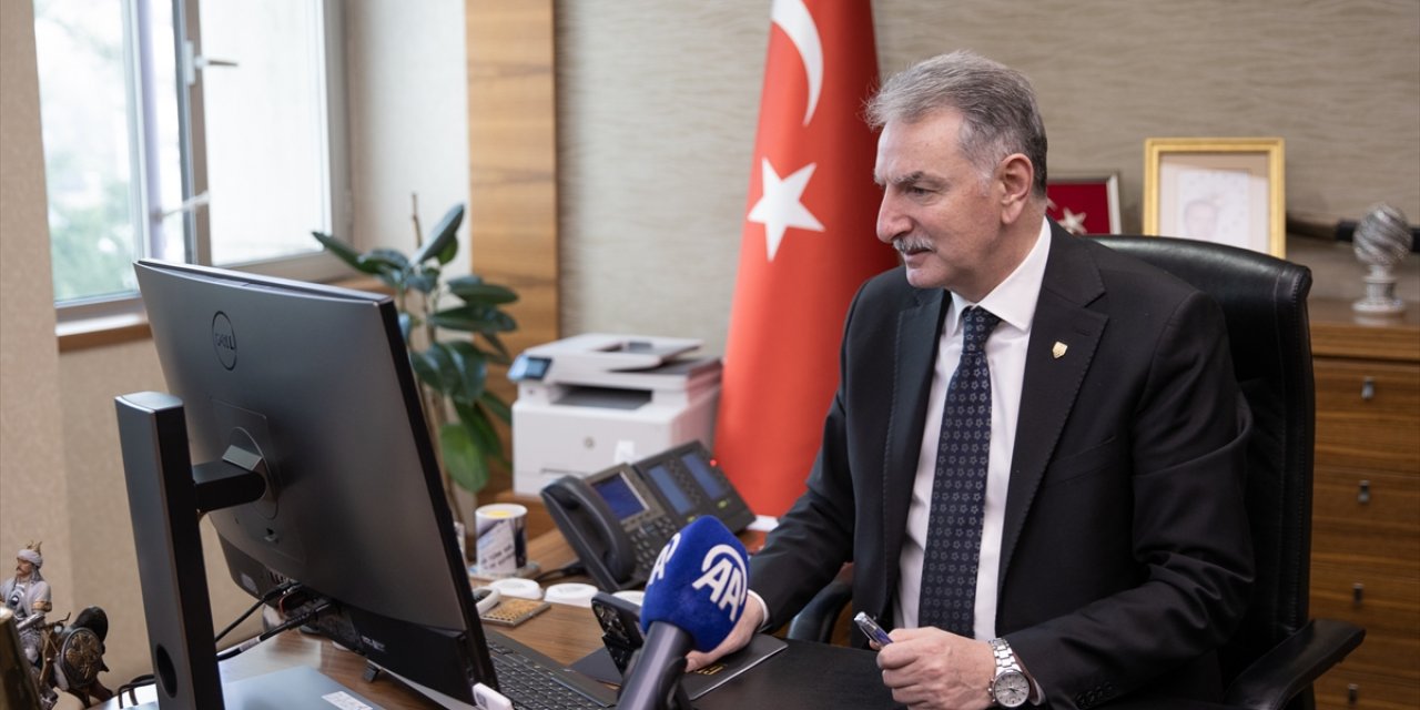 TMO Genel Müdürü Güldal, AA'nın "Yılın Kareleri" oylamasına katıldı