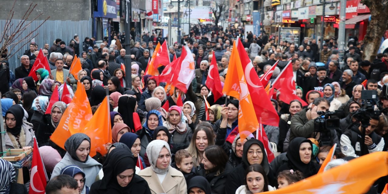 AK Parti Karabük ve Zonguldak belediye başkan adayları kentlerinde partililerce karşılandı