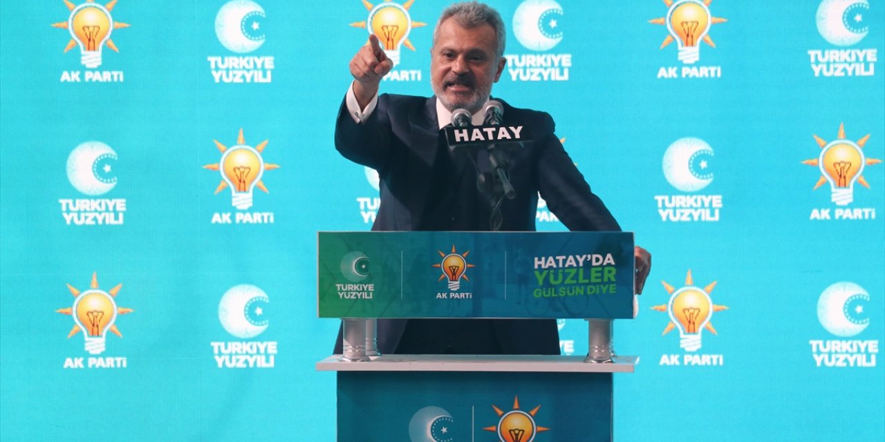 AK Parti Hatay Büyükşehir Belediye Başkan adayı Mehmet Öntürk, partililerle buluştu