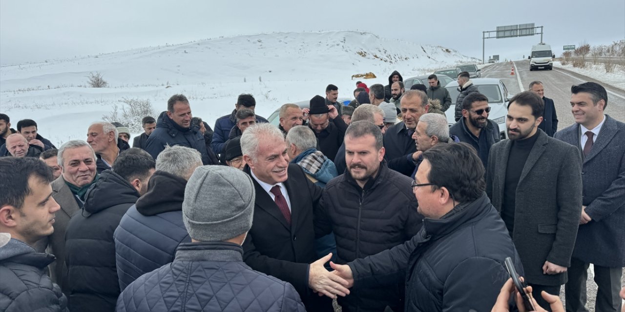 AK Parti Bayburt Belediye Başkan Adayı Mete Memiş, kentte coşkuyla karşılandı