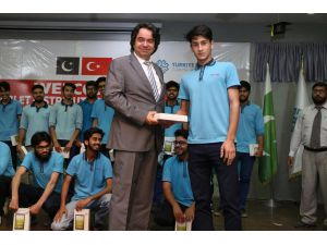 TİKA ve Türkiye Maarif Vakfından Pakistan'a eğitim desteği