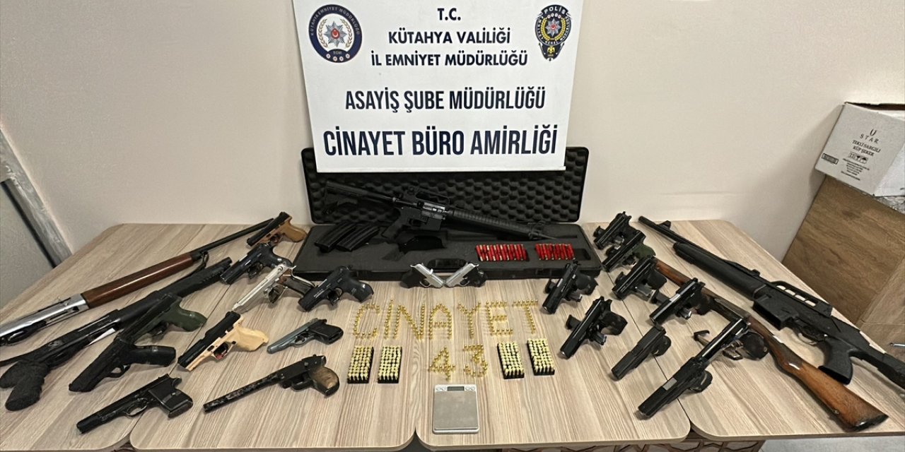 Kütahya merkezli kaçak silah ticareti operasyonunda 16 şüpheli yakalandı