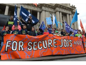 Avustralya'da çalışanlar ücret artışı için yürüdü