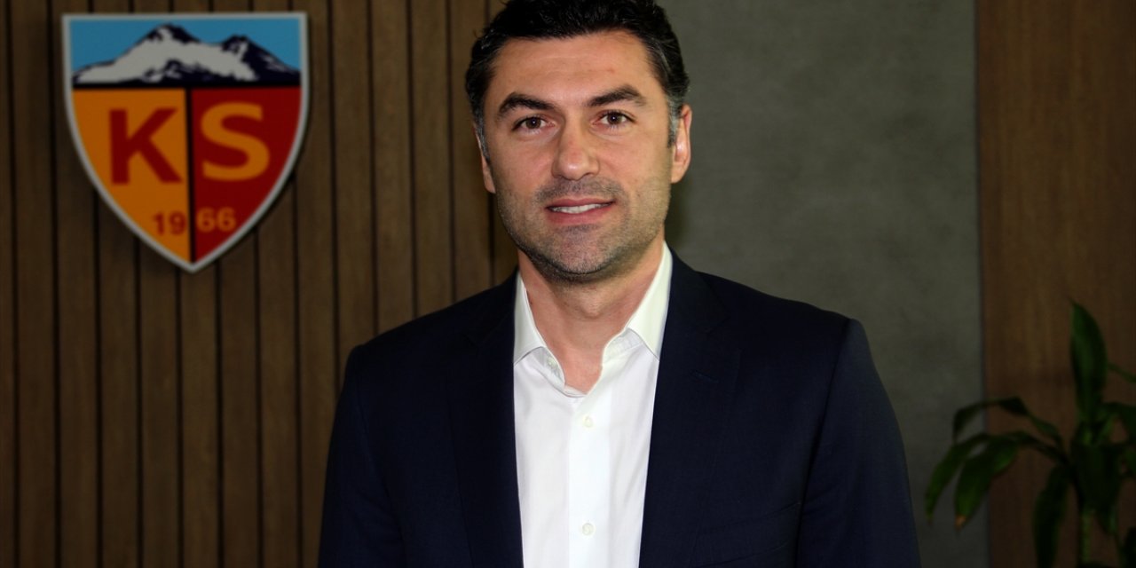 Burak Yılmaz için imza töreni düzenlendi