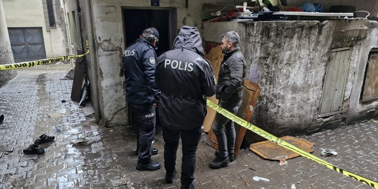 Zonguldak'ta boşanma aşamasındaki eşinin tabancayla vurduğu kadın öldü