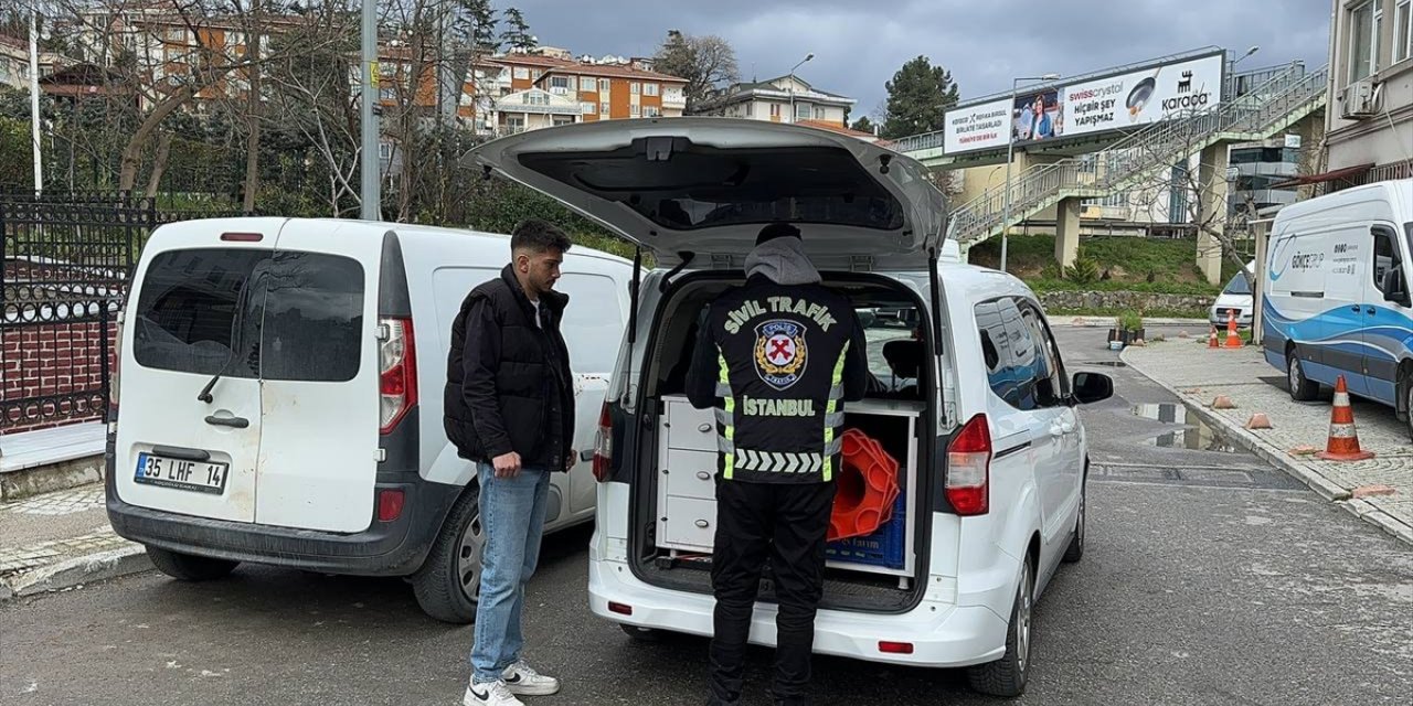 Üsküdar'da trafikte tehlike oluşturan sürücüye 45 bin 900 lira ceza verildi