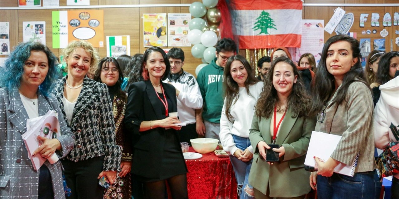 Altınbaş Üniversitesi'nin "International Day" etkinliğine 105 ülkeden öğrenciler katıldı