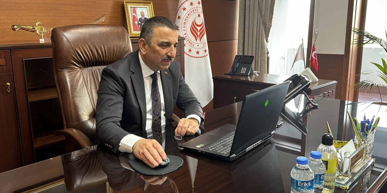Zonguldak Valisi Hacıbektaşoğlu, AA'nın "Yılın Kareleri" oylamasına katıldı