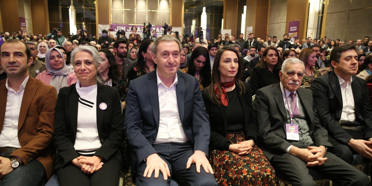 DEM Parti'nin, Diyarbakır'da bazı belediye başkan adayları tanıtıldı