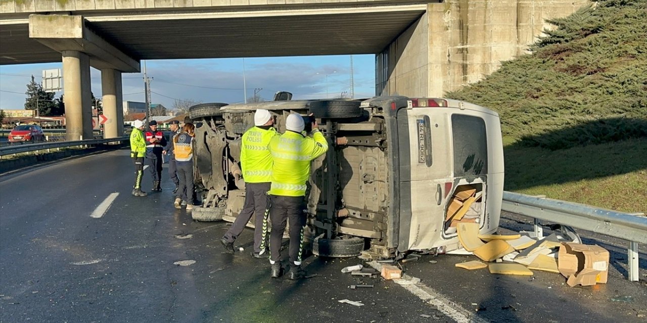 Tekirdağ'da minibüsün devrilmesi sonucu 1 kişi öldü