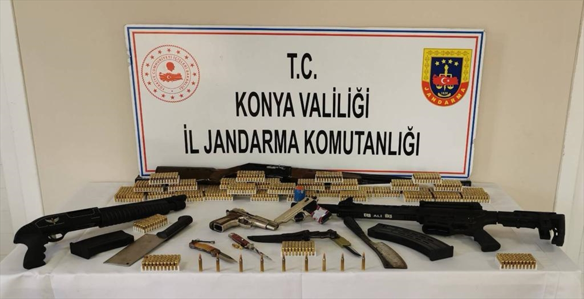 Konya'da silah ve mühimmat kaçakçılığı operasyonunda 3 şüpheli yakalandı