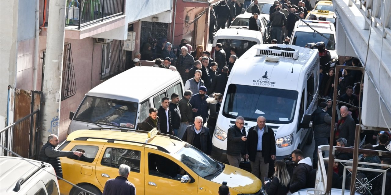 İzmir'de öldürülen taksi şoförünün cenazesi memleketi Aydın'a götürüldü