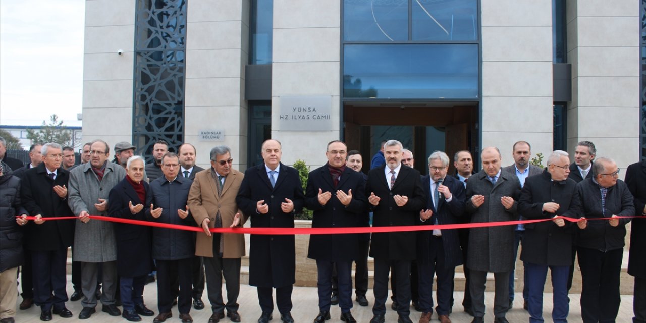 Tekirdağ'da Yünsa tarafından yaptırılan cami ibadete açıldı