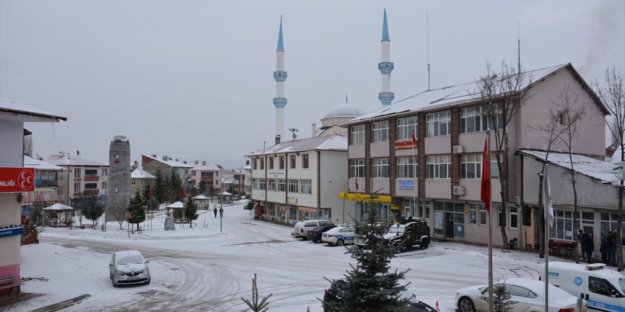 Tokat’ta kar etkili oluyor