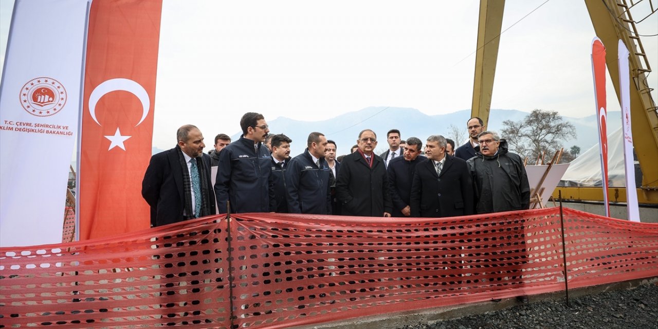 Çevre, Şehircilik ve İklim Değişikliği Bakanı Özhaseki'den, Hatay'da ziyaretler