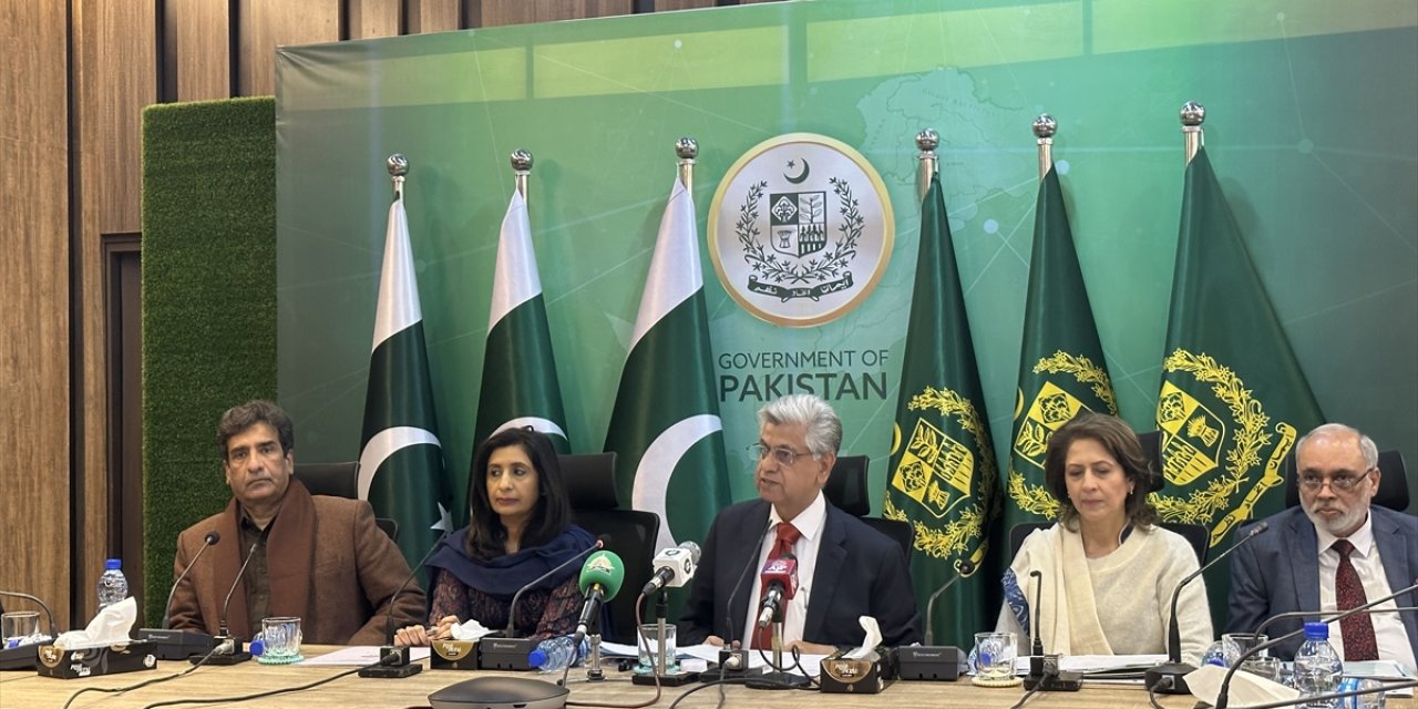 Pakistan Bilgi ve Yayıncılık Bakanı Solangi, seçimler için tüm hazırlıkların tamamlandığını söyledi