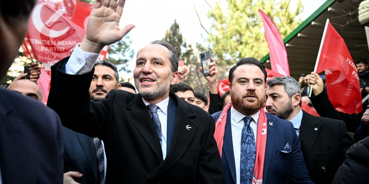 Yeniden Refah Partisi Genel Başkanı Erbakan, yerel seçimlerde ittifak yapmayacaklarını açıkladı