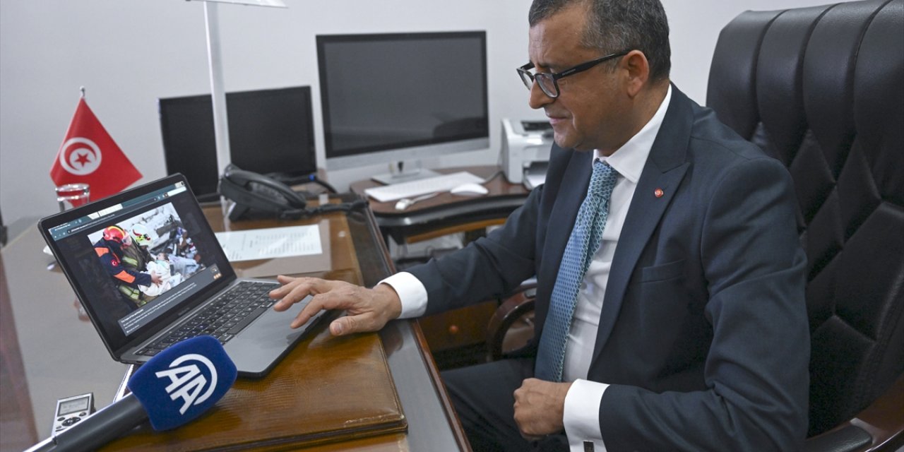 Tunus'un Ankara Büyükelçisi Bin Sağir, AA'nın "Yılın Kareleri" oylamasına katıldı: