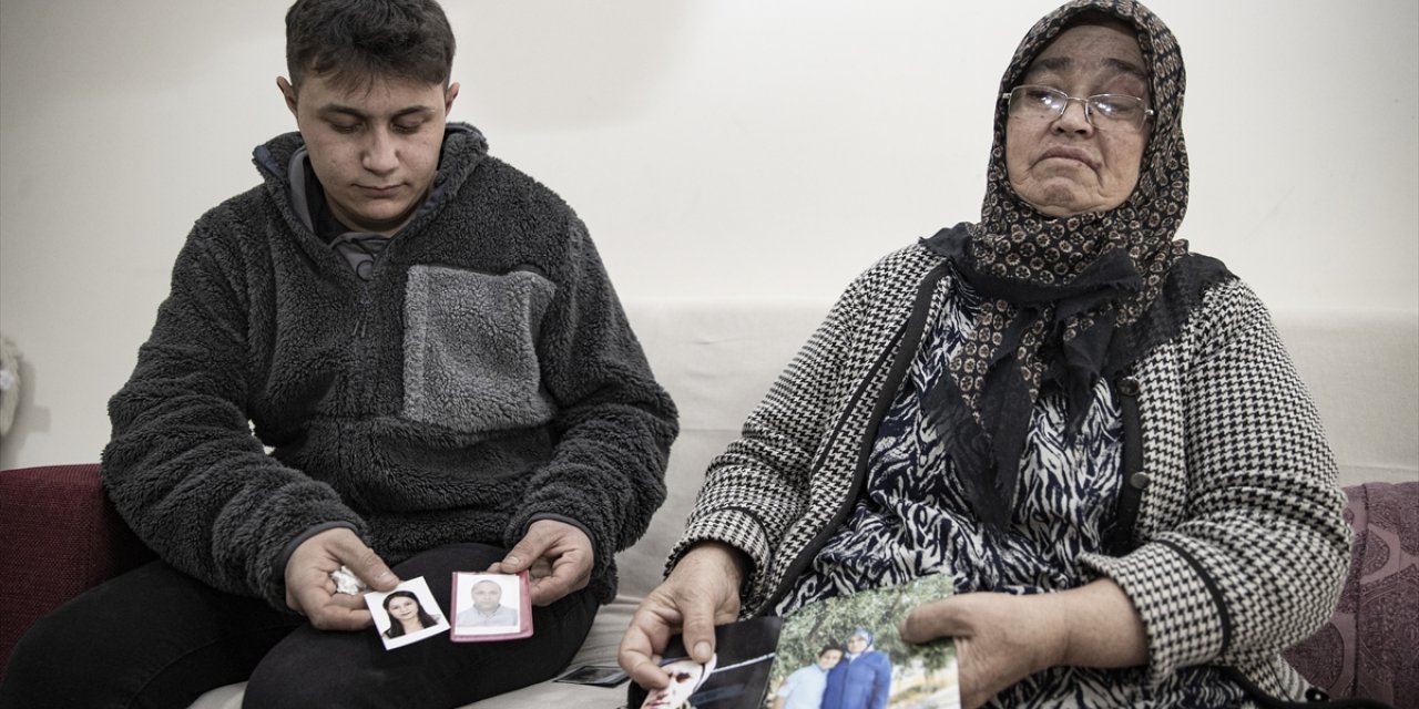6 ŞUBAT DEPREMLERİNİN BİRİNCİ YILI - Depremde 60'tan fazla yakınlarını kaybeden babaanne ve 2 torunu yaralarını sarmaya çalışıyor