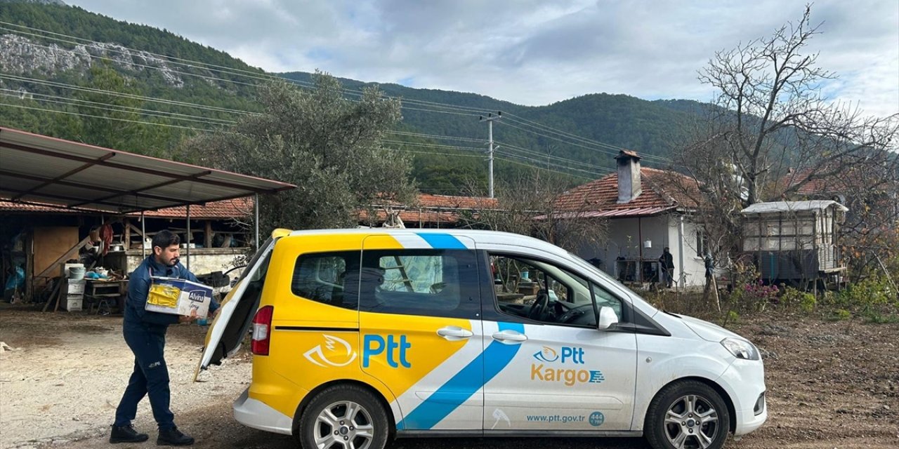 PTT, deprem bölgesi kargo gönderilerinde indirim kampanyası başlattı