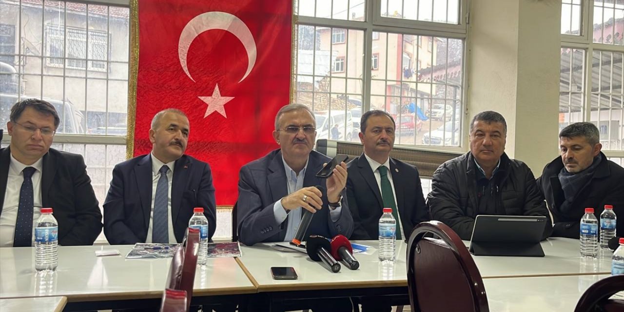 Bakan Yerlikaya, Tokat'ta heyelan bölgesindeki vatandaşlara telefonla seslendi: