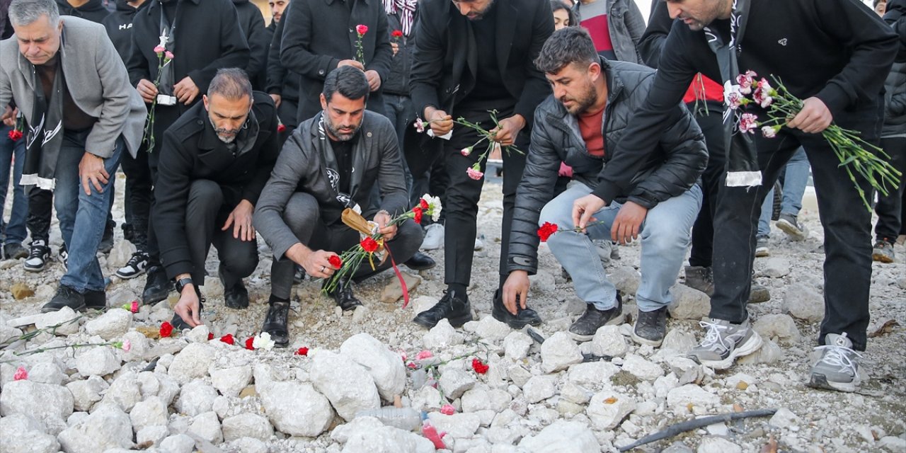 Hatayspor, depremde hayatını kaybeden futbolcusu Christian Atsu'yu andı