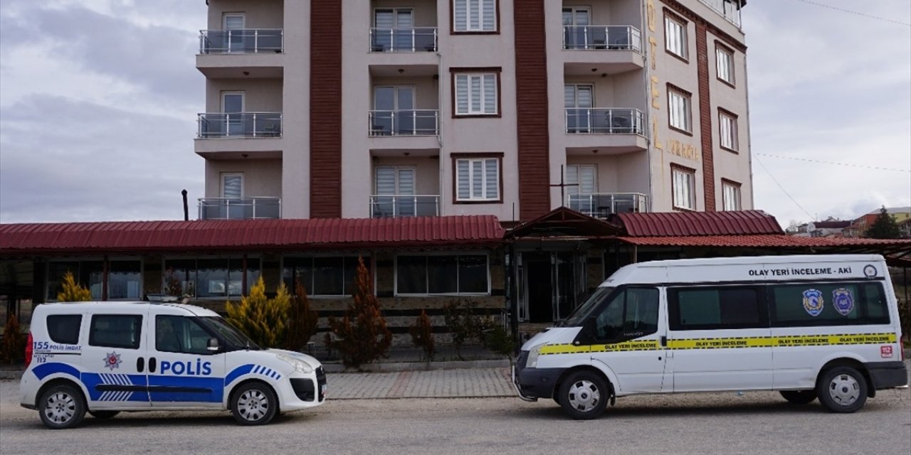 Burdur'da cezaevinden izinli çıkan kişi eski karısını öldürdü