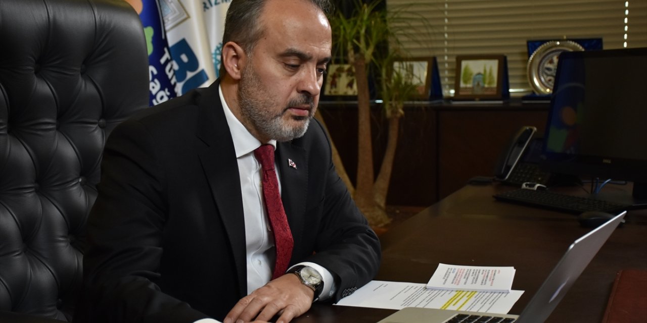 Bursa Büyükşehir Belediye Başkanı Aktaş, AA'nın "Yılın Kareleri" oylamasına katıldı