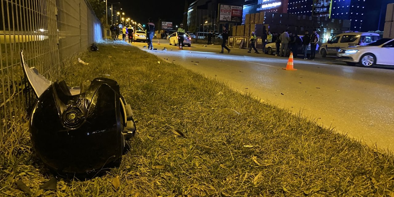 Tokat'ta otomobilin çarptığı motosikletteki 2 kişi ağır yaralandı