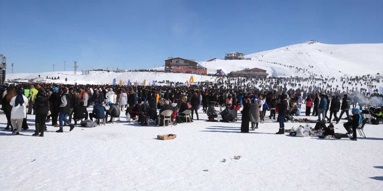 Hakkari'de düzenlenen "5. Kar Festivali" sona erdi