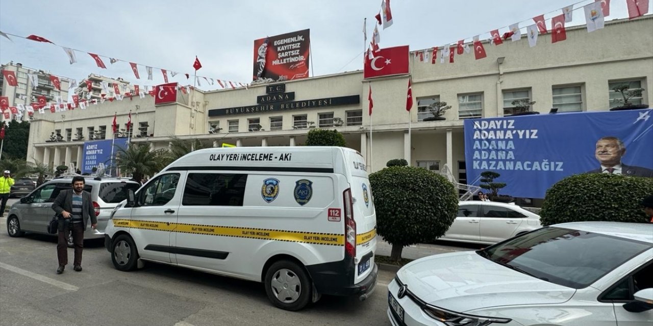 GÜNCELLEME - Adana Büyükşehir Belediyesi Özel Kalem Müdür Vekili Güdük, silahlı saldırıda yaralandı