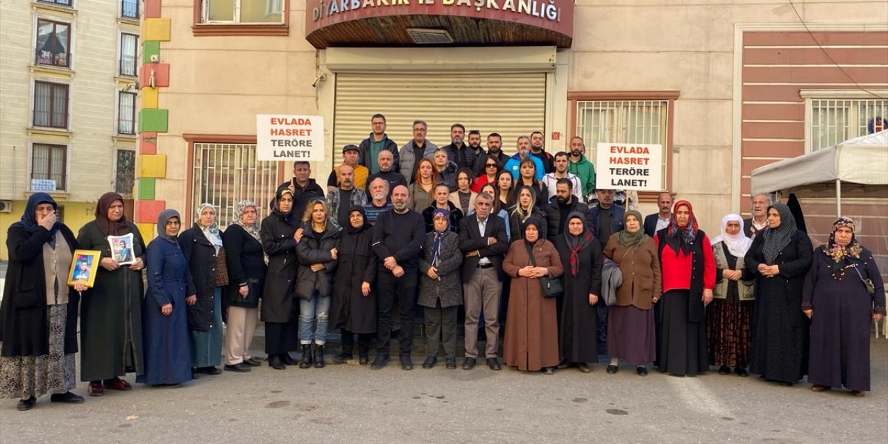 Antakya Medeniyetler Korosu üyelerinden Diyarbakır annelerine destek ziyareti
