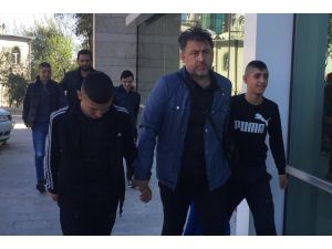 Samsun'da otomobil çaldıkları öne sürülen 4 çocuk zanlı tutuklandı