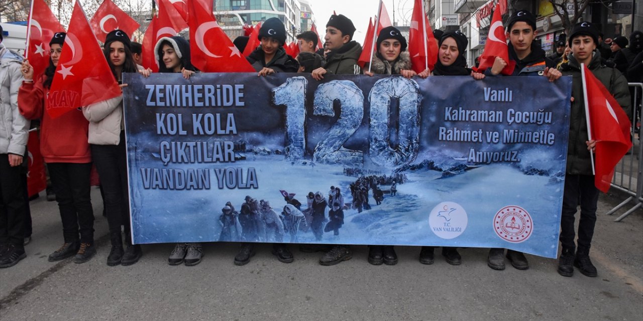 Van'da "120 kahraman çocuk" anıldı