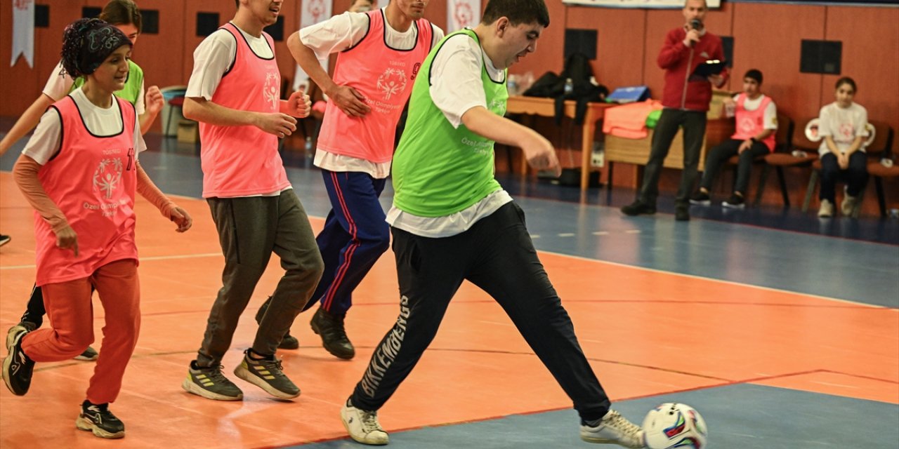 Özel Olimpiyatlar Türkiye Futsal Turnuvası yapıldı