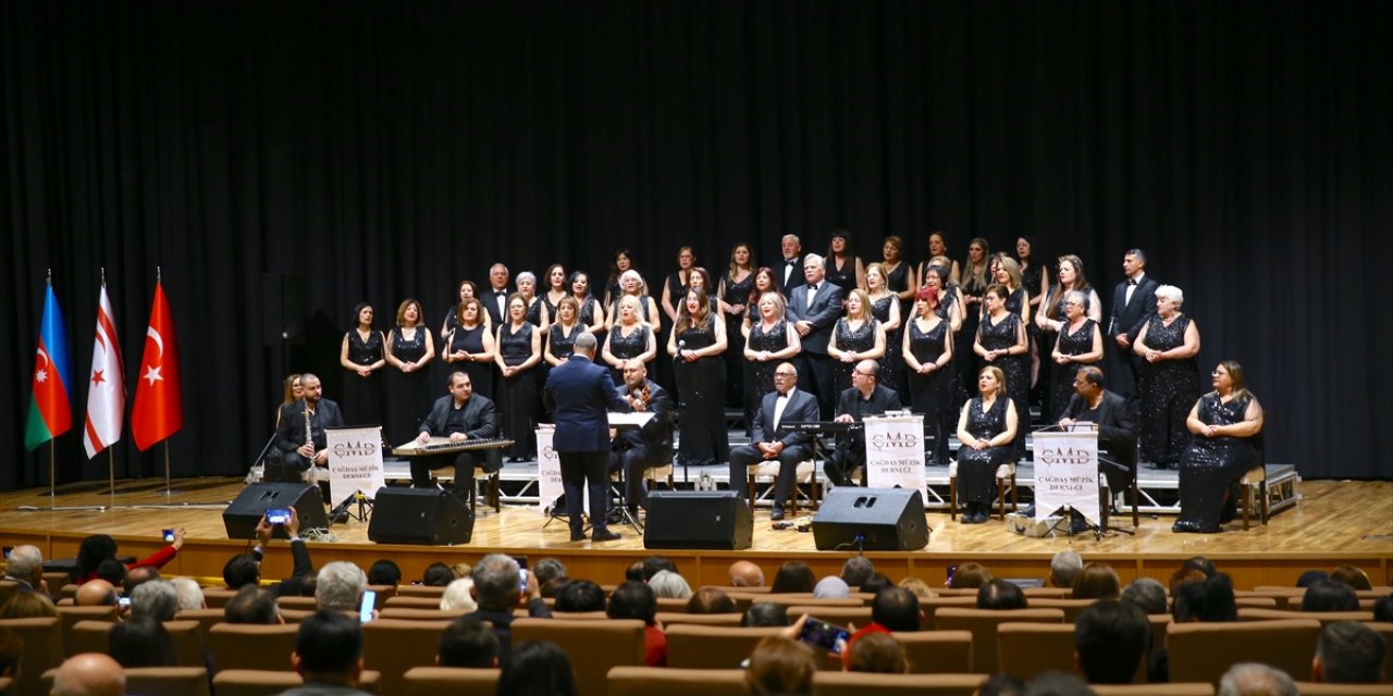 KKTC Çağdaş Müzik Derneği Türk Sanat Müziği Korosu Bakü'de konser verdi