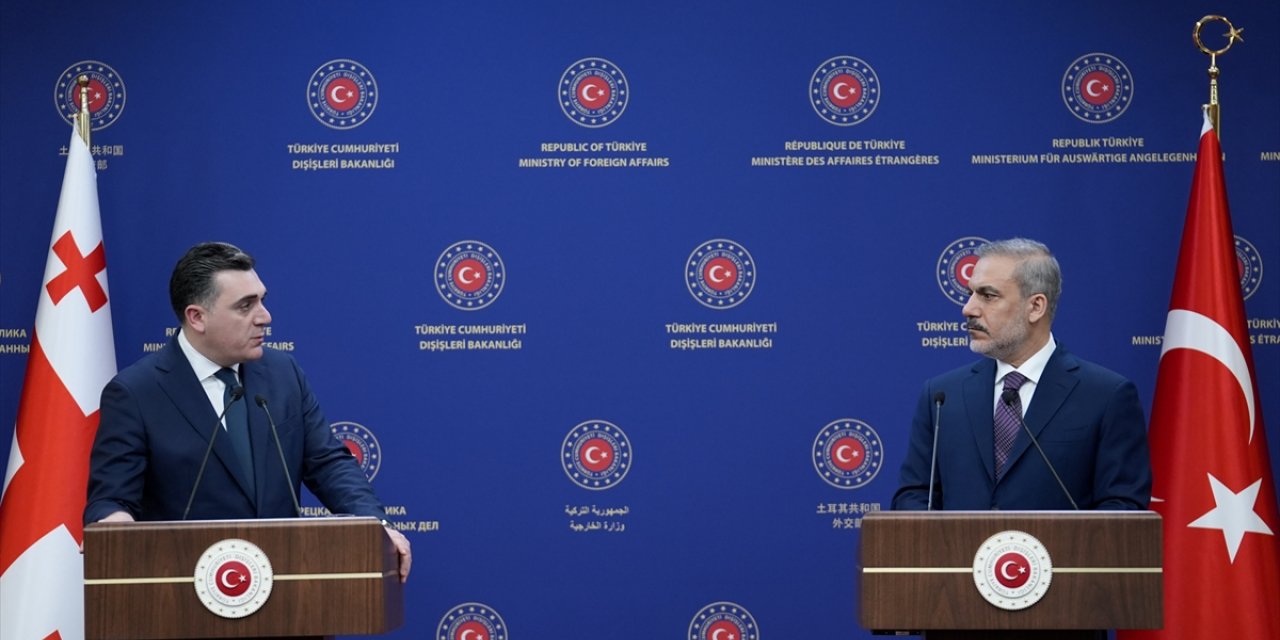 Dışişleri Bakanı Fidan, Gürcistanlı mevkidaşı Darçiaşvili ile ortak basın toplantısında konuştu: (1)