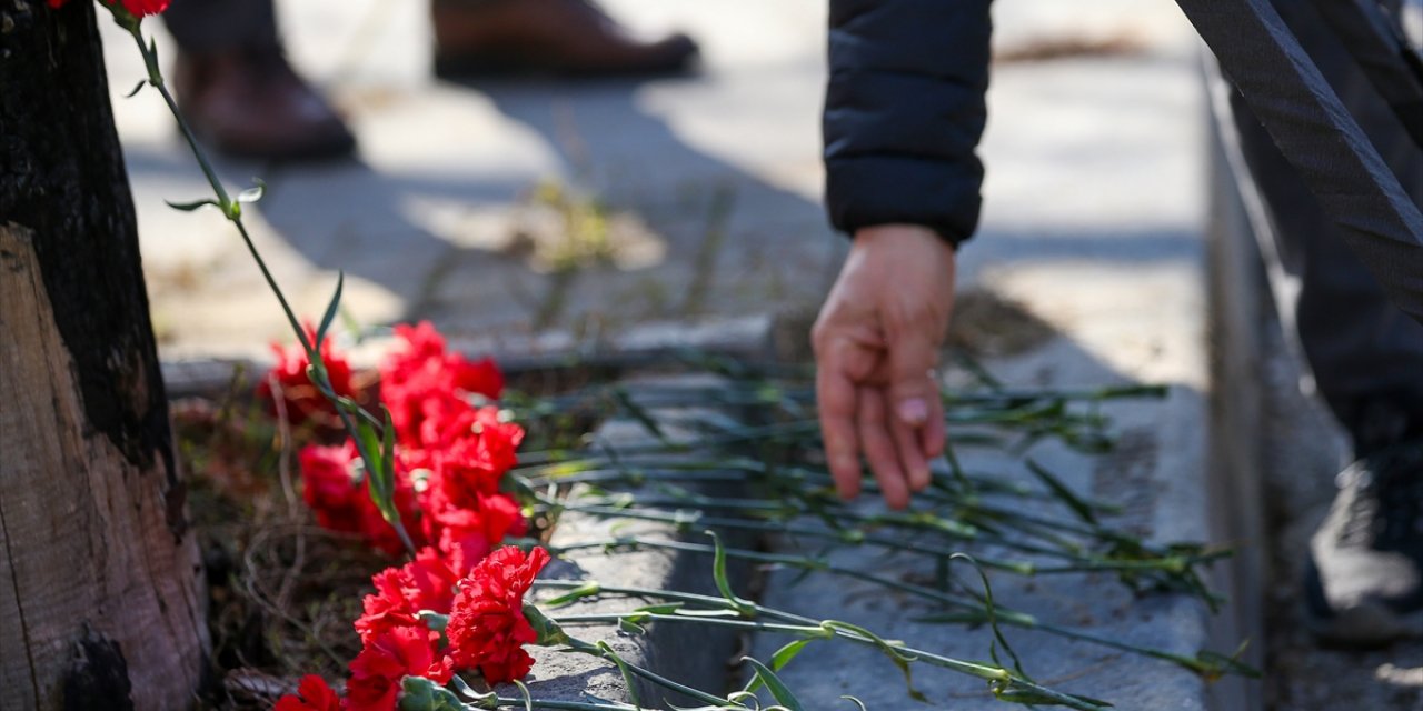 Ankara Merasim Sokak'taki terör saldırısında hayatını kaybedenler anıldı