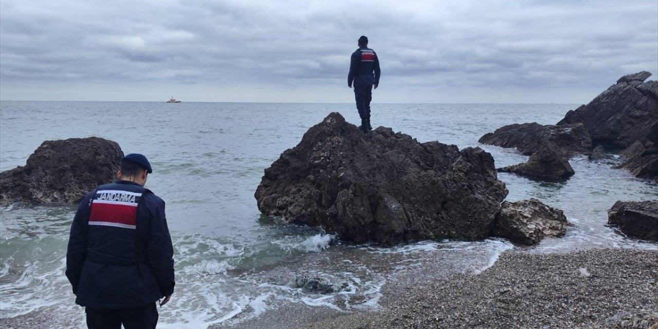 GÜNCELLEME - Marmara Denizi'nde batan geminin mürettebatını arama çalışmaları 4. gününde sürüyor