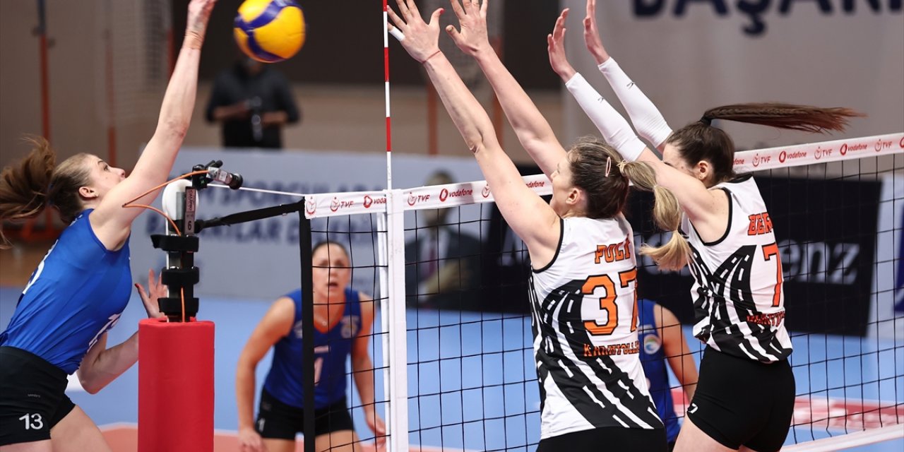 Voleybol: Vodafone Sultanlar Ligi