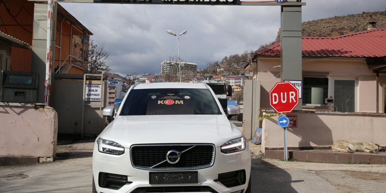 Almanya'da çalınan cip Tunceli'de bir binanın kapalı otoparkında bulundu