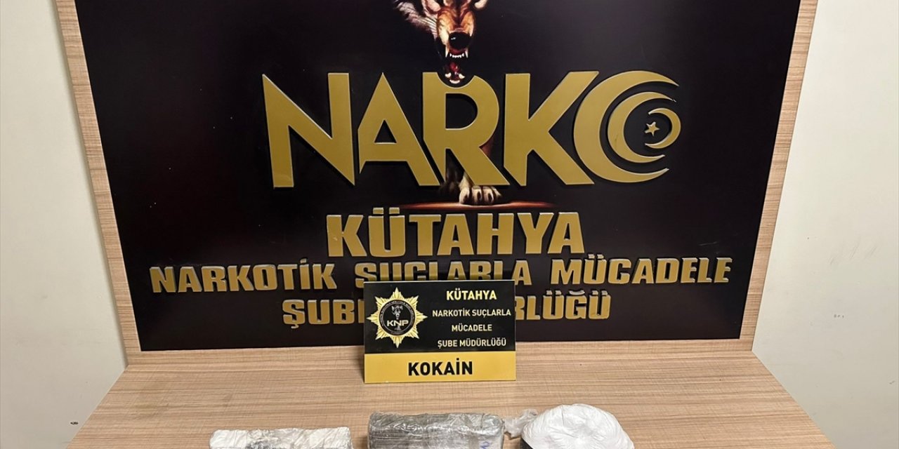 Kütahya'da otomobilinde 1 kilo 600 gram kokain bulunan zanlı tutuklandı