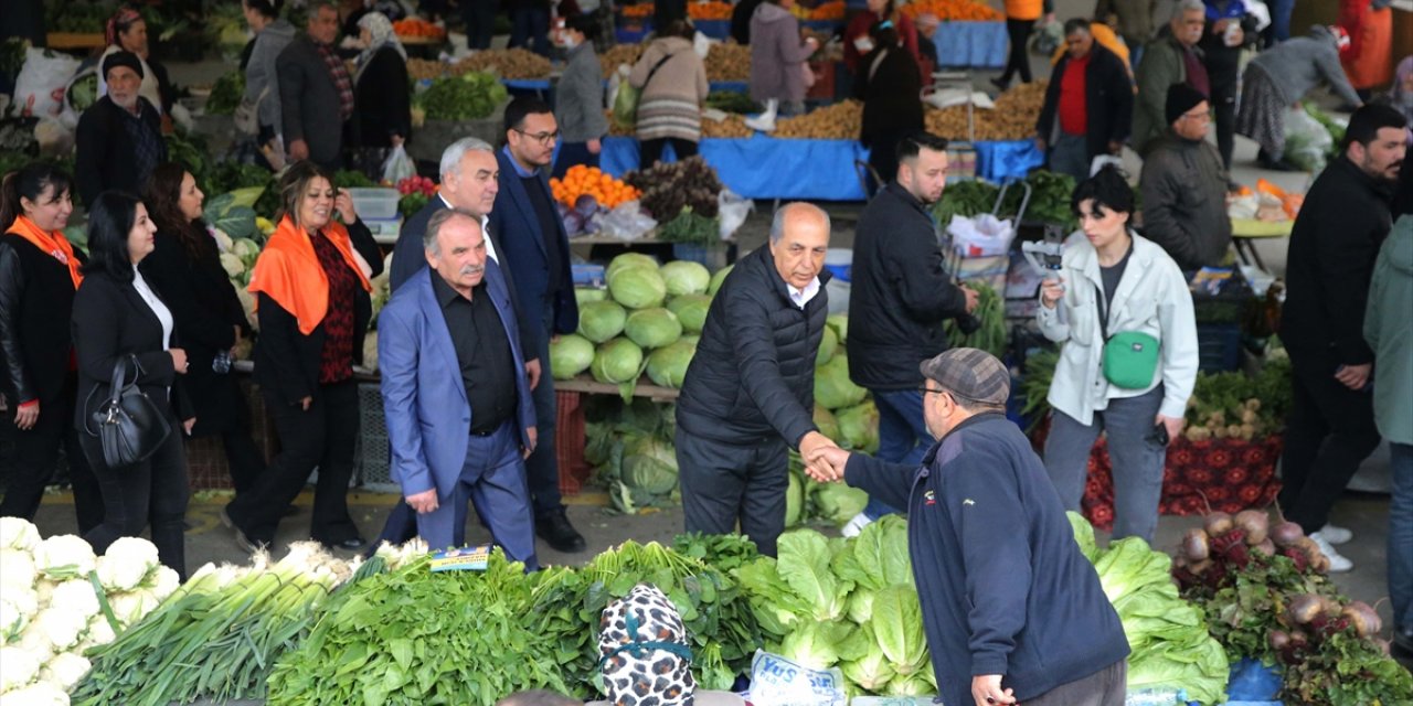 Muğla Büyükşehir Belediye Başkan adayı Ayaydın, Milas'ta esnafı ziyaret etti