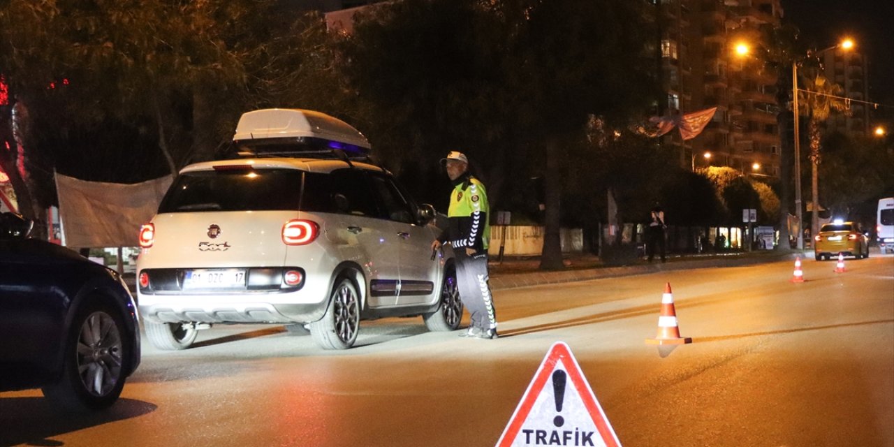 Adana'da asayiş uygulaması yapıldı