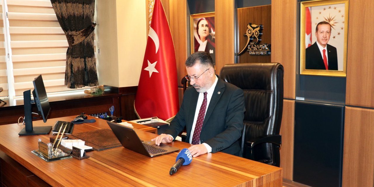 Karabük Üniversitesi Rektörü Prof. Dr. Kırışık, AA'nın "Yılın Kareleri" oylamasına katıldı
