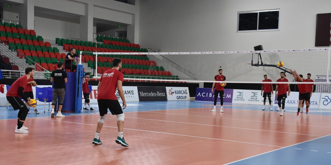Cizre Belediyespor, Hatay Büyükşehir Belediyespor maçı hazırlıklarını sürdürdü